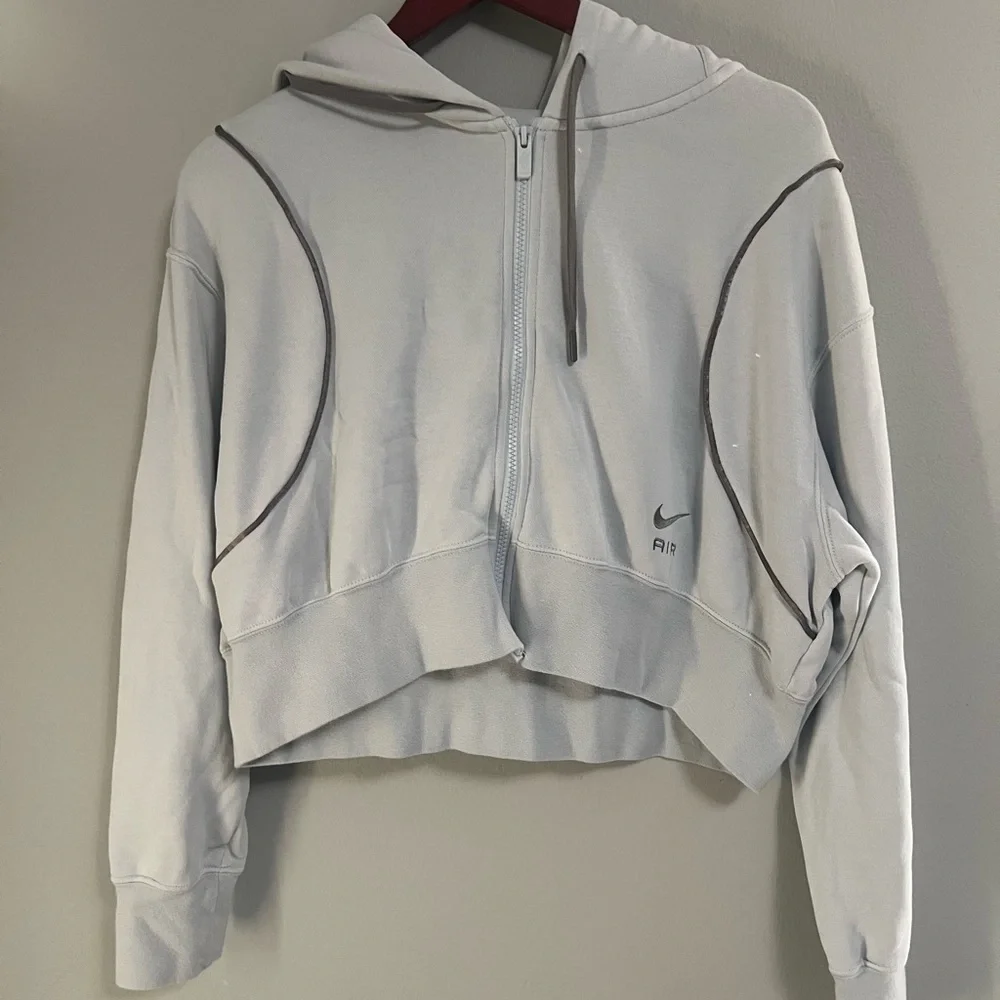 Nike Light Gray Cropped Zip Hoodie with Contrast Piping